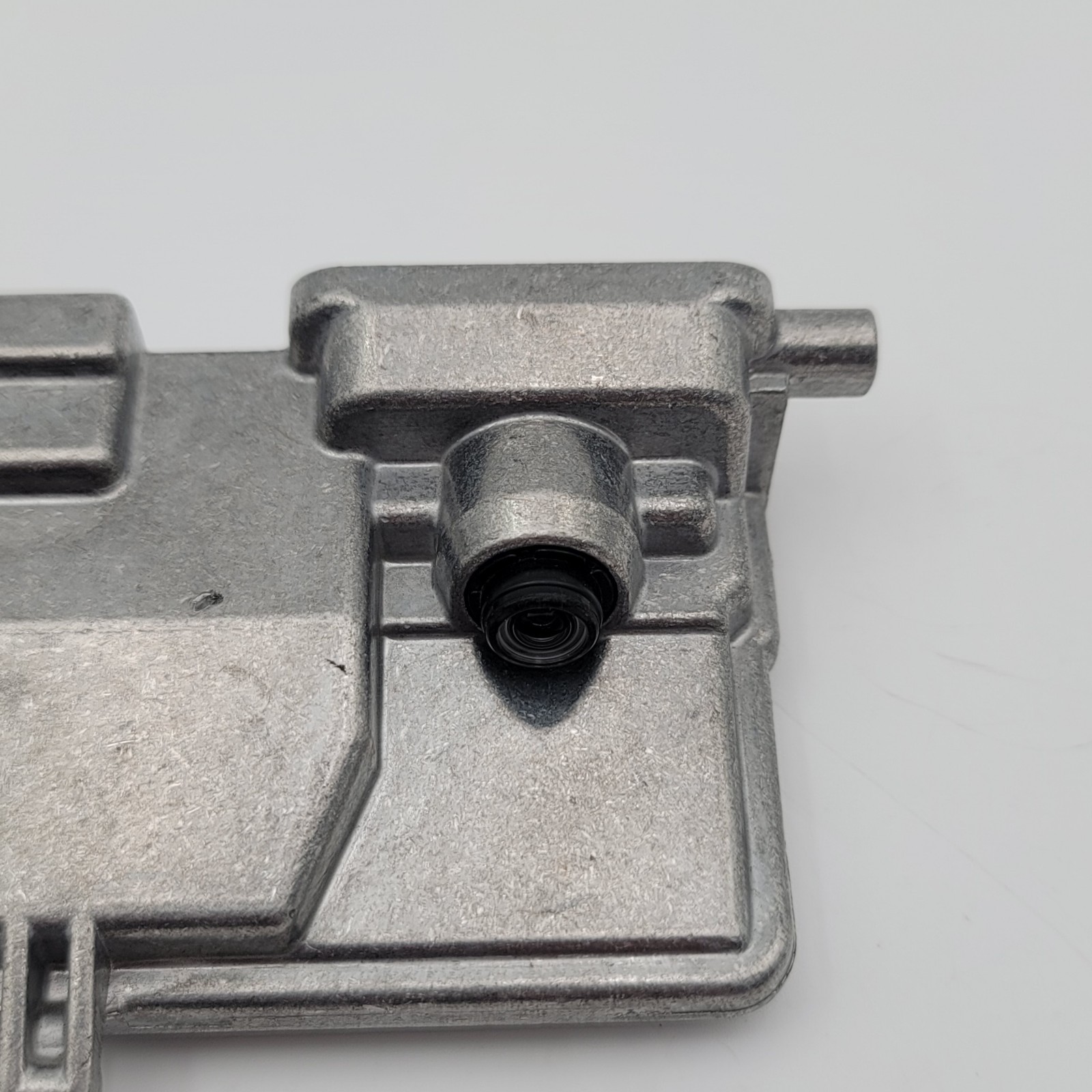 2018 Range Rover Velar Windshield Mounted Lane Keep Assist Camera J8A2-19H406BE