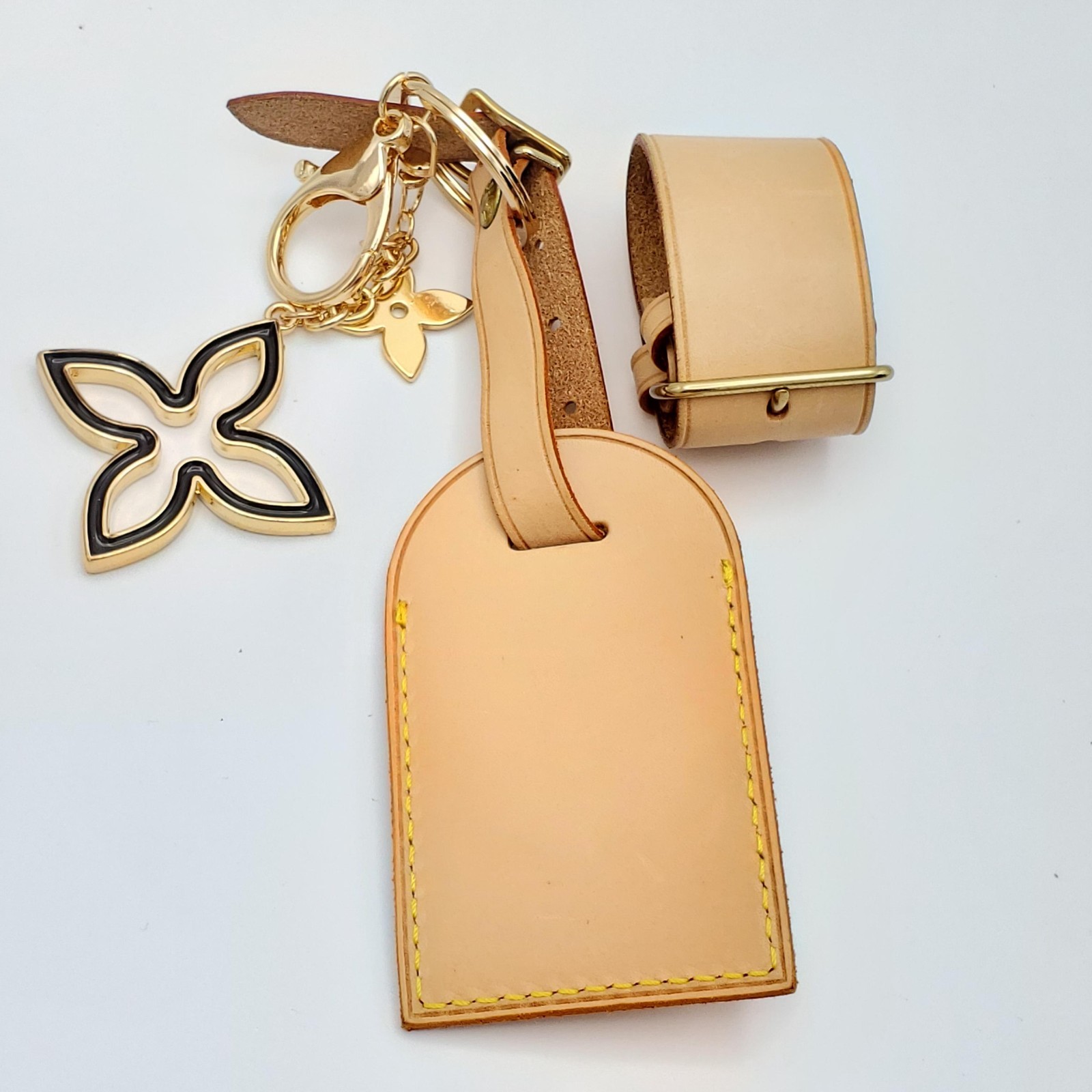 100% Authentic Louis Vuitton Luggage Tag/ Name Tag with Unbranded Keycharm