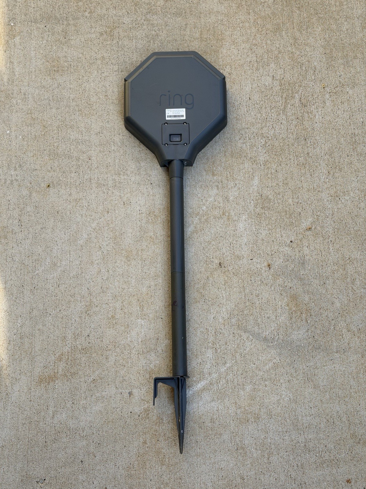 RING 8ASYS60EN0 Solar Yard Sign Lights Up Authentic Security Surveillance