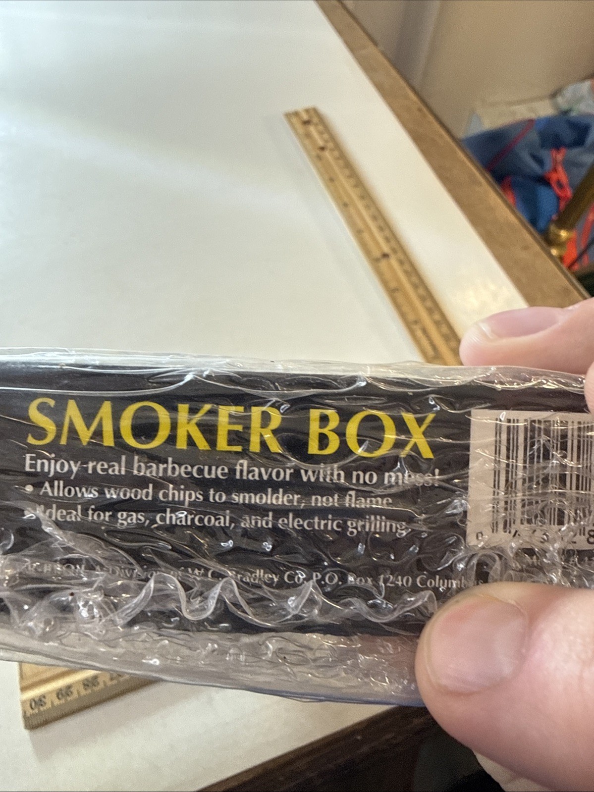 Char-Broil Cast Iron Smoker Box Gas Charcoal Grills wood Chips Flavor electric