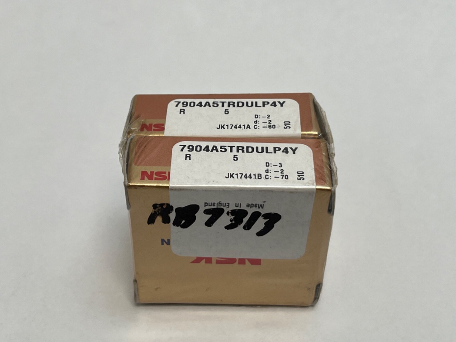 NSK 7904A5TRDULP4Y Bearing 20x37x9 mm 7904-A5-TR-DUL-P4Y 71904 England 2 Pcs