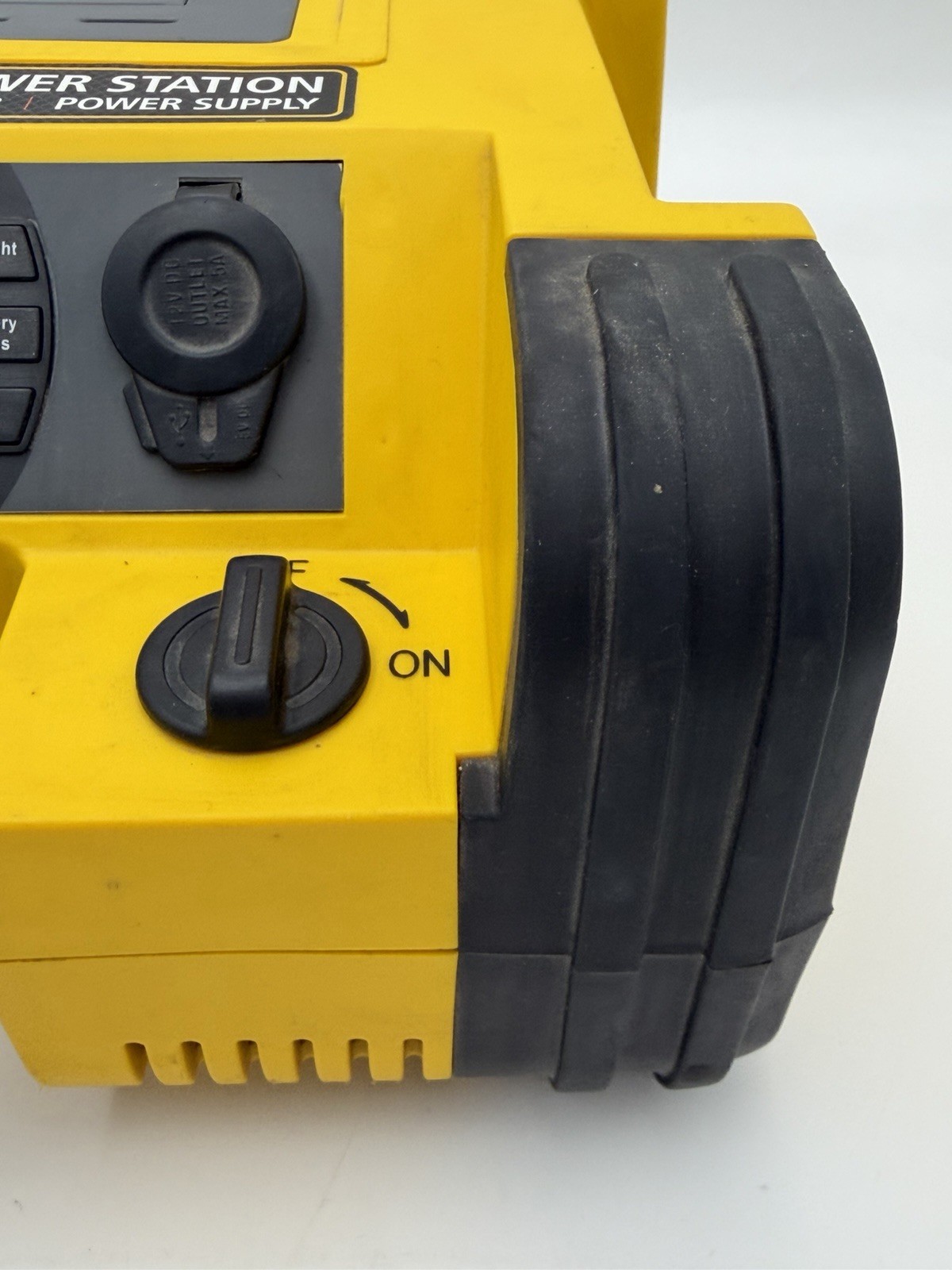 Stanley FATMAX PPRH5DS Multipurpose Power Station 12V Compressor | Jump-Start