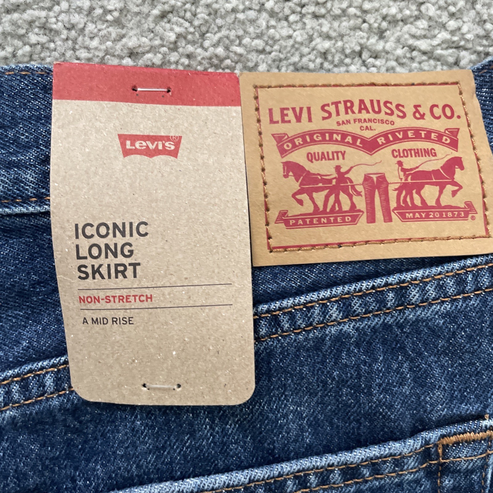 Levi's Women's Iconic Maxi Slit Skirt Dark Blue Tag Sz. 33 Measures 36in Waist