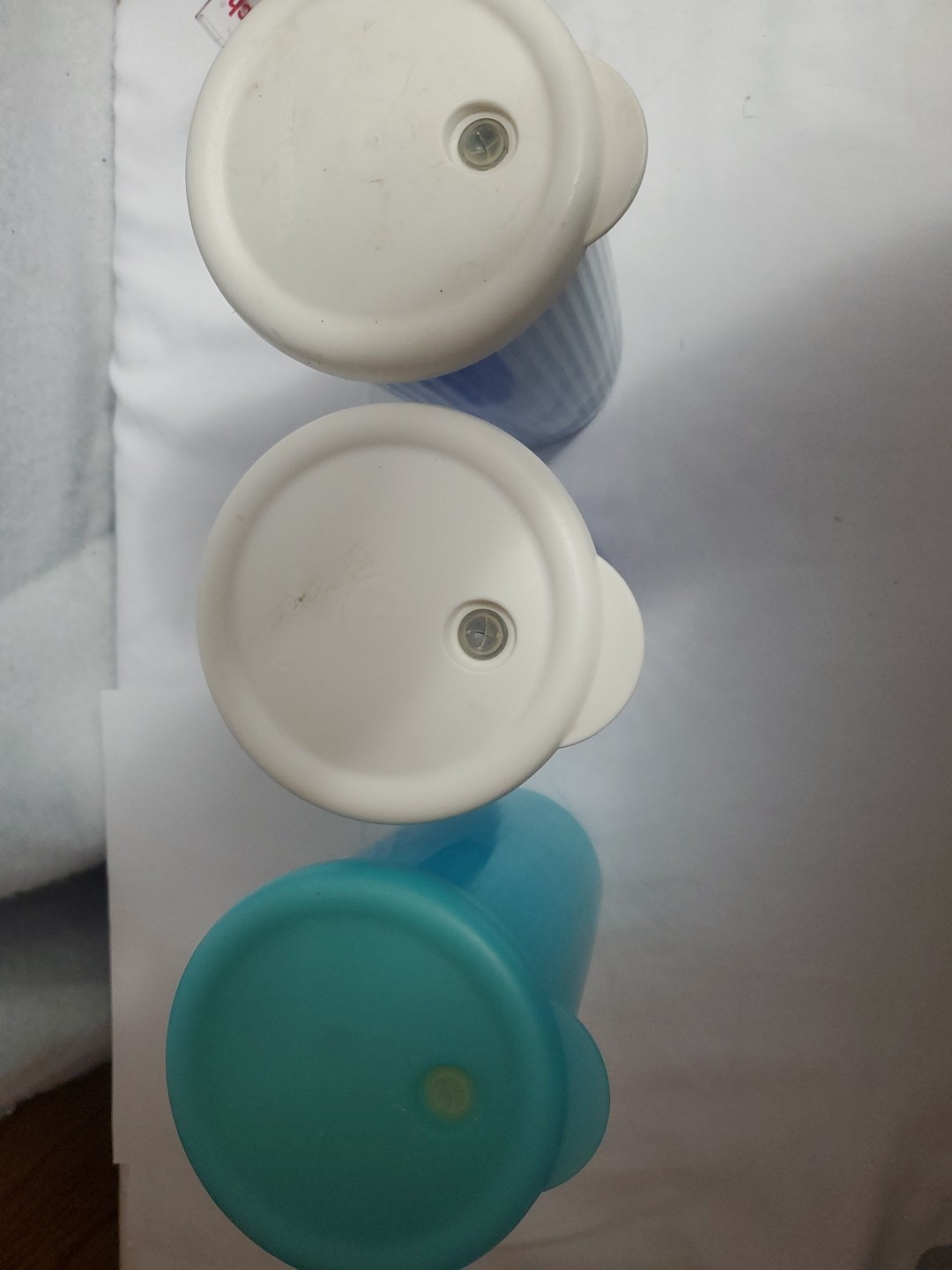 Vintage Tupperware Lot of 3 Drinking Cups Tumblers With Lids