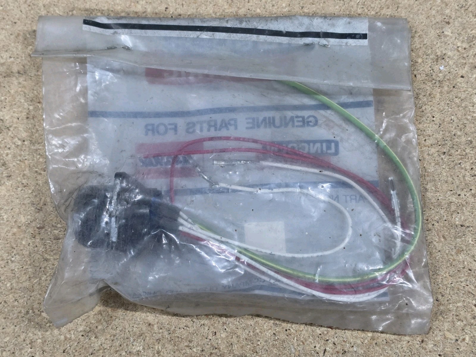 S13100–100 Trigger Receptacle 6 Pin New | Lincoln Welder Part