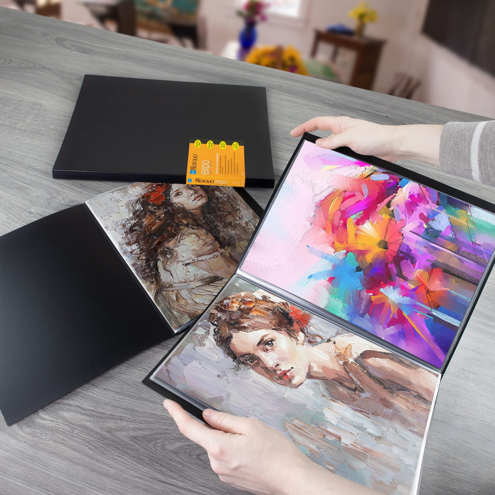 Itoya ProFolio Expo 8-1/2" x 11" Black Art Portfolio Binder 8 1/2 x 11, Clear