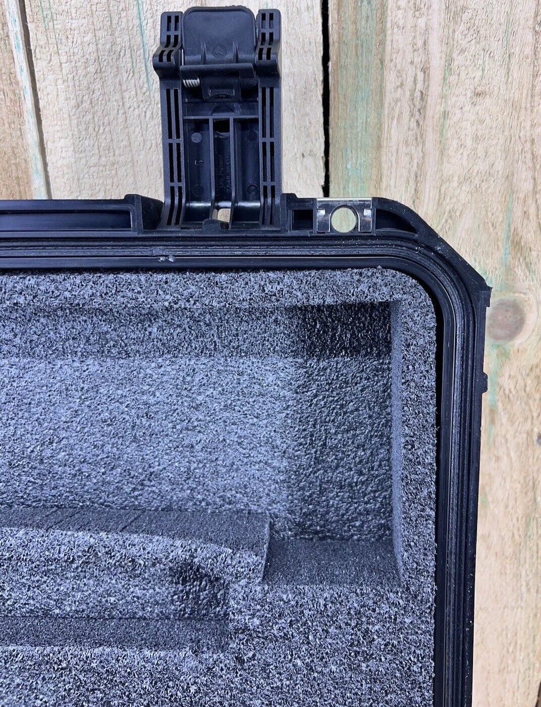 SKB 3I2011-8 iSeries Waterproof Utility Case Handheld Black Good Condition AB