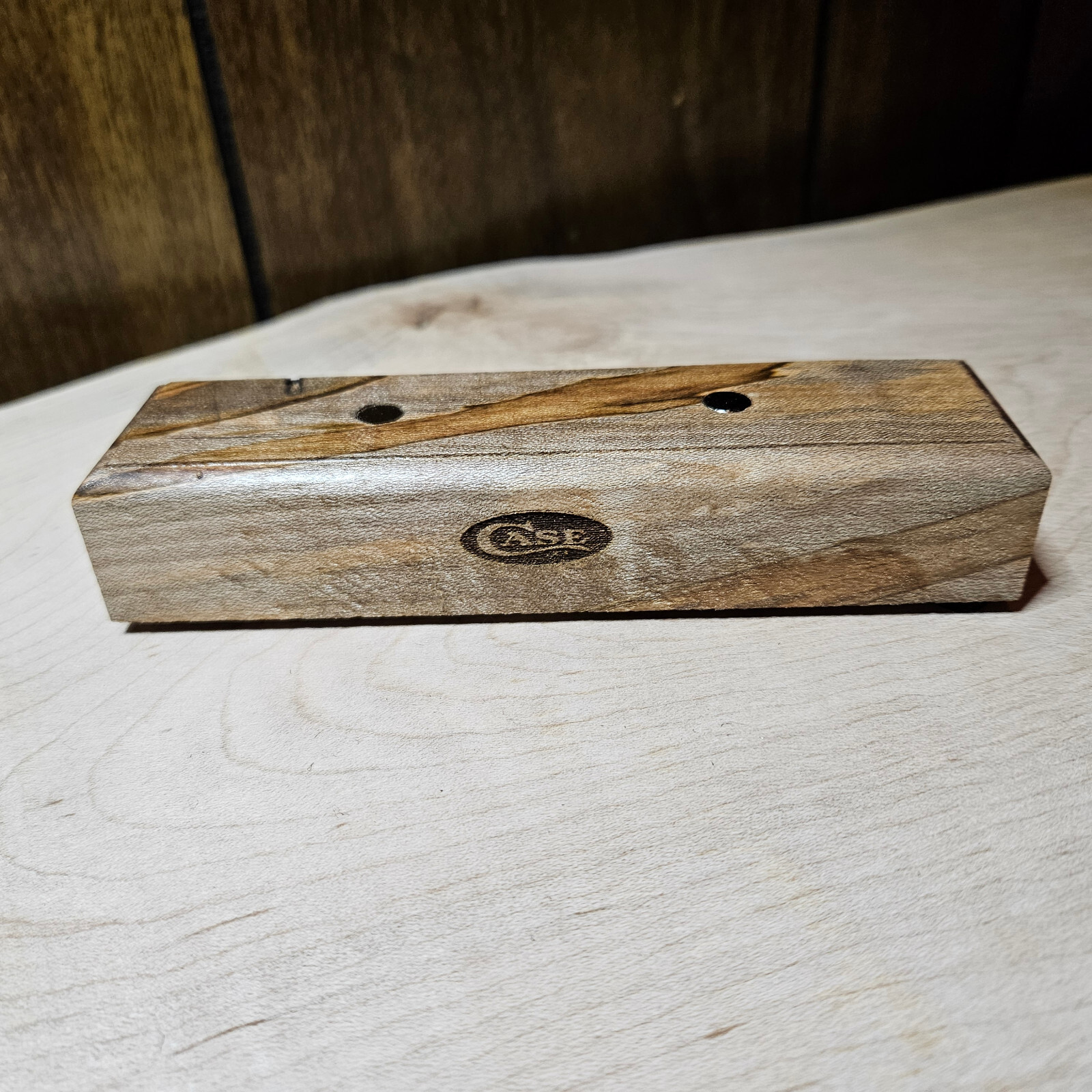 Case Knives Display Stand - Ambrosia Maple