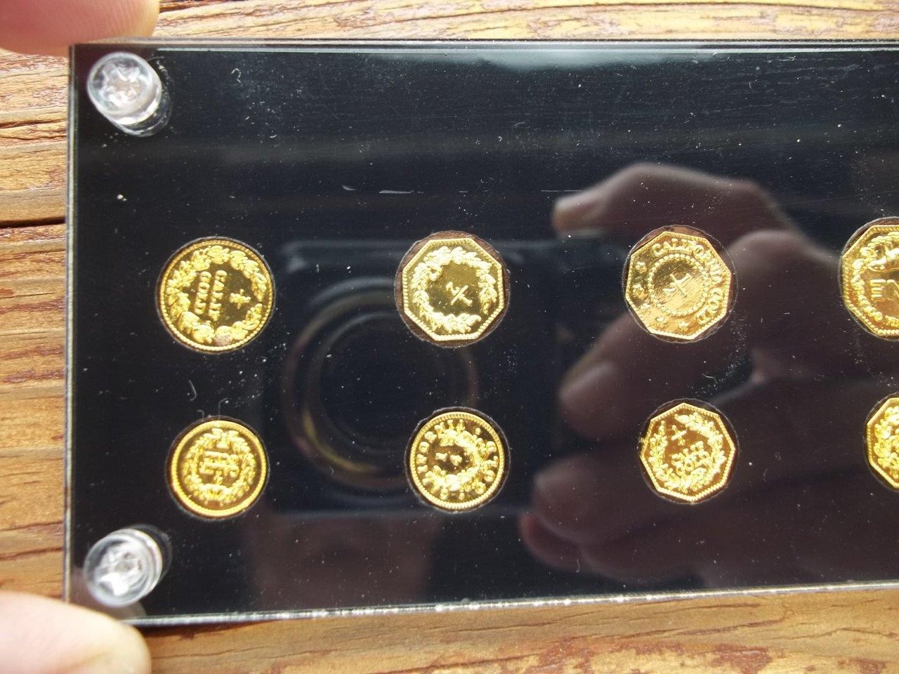 SOUVENIR CALIFORNIA GOLD TOKENS UNCIRCULATED TYPE SET 10 COINS IN CASE GIFT SHOP