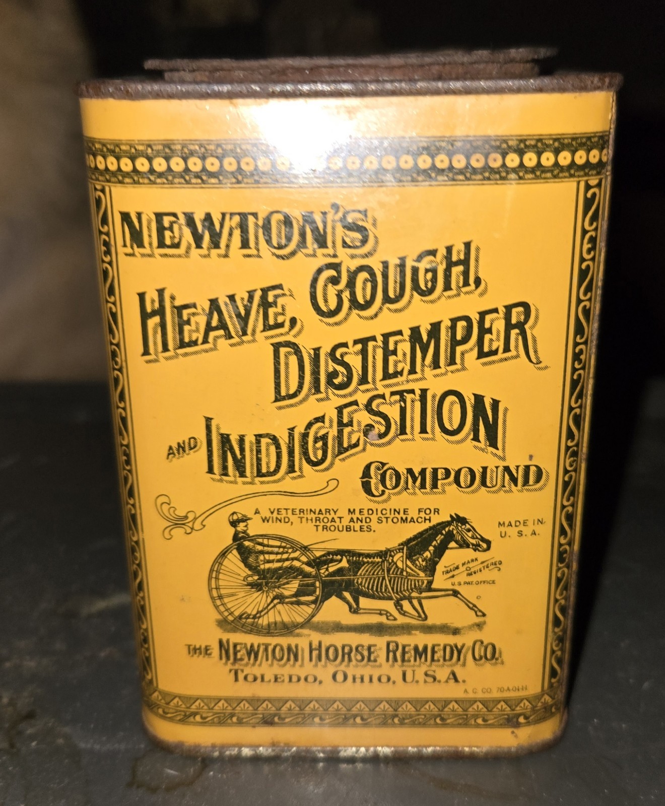 Antique Veterinary Medicine Tin Newton's Horse Remedy Co.