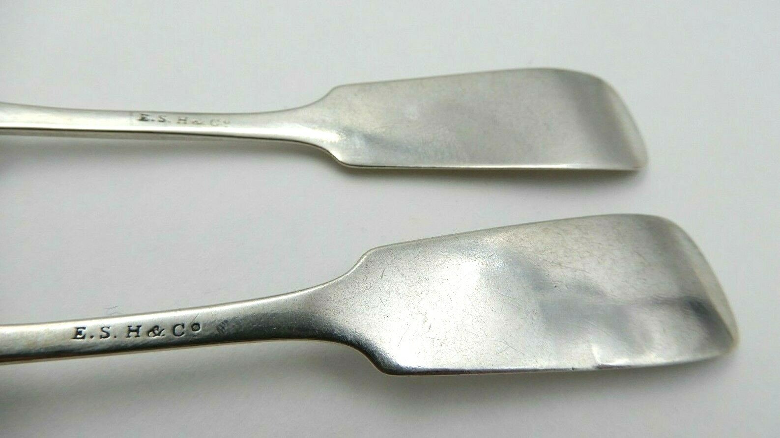 ANTIQUE SET OF TWO E.S. HUNTINGTON CO. (CT) MONOGRAMMED COIN SILVER SPOONS