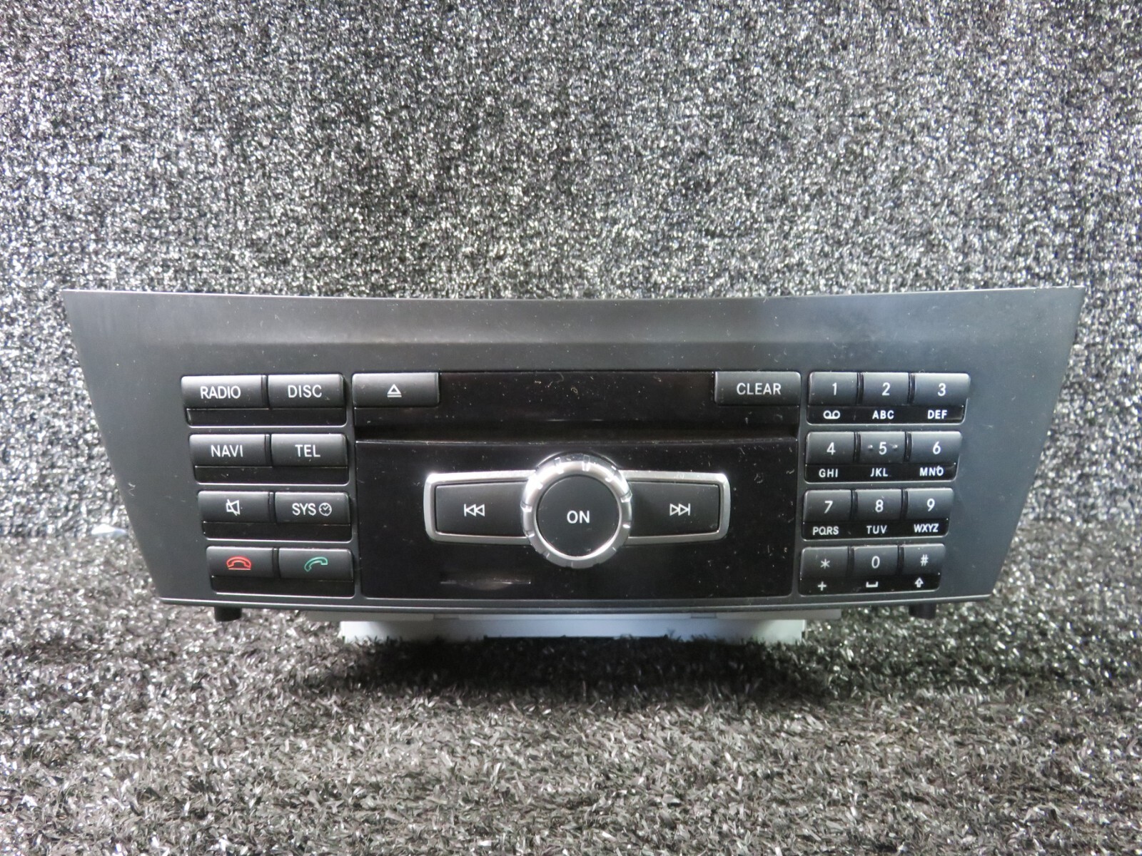 Mercedes  C250 C Class Radio Cd Receiver Dash Mounted OEM 12 13 A2049006108 W204