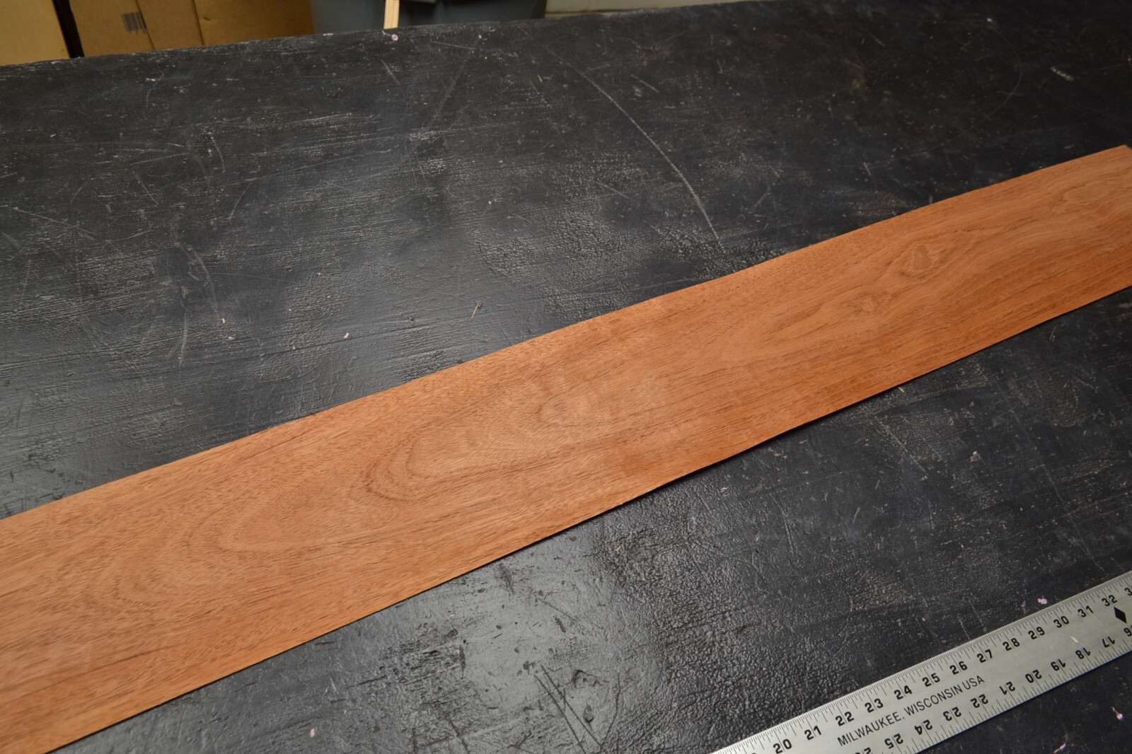Honduran Mahogany Raw Wood Veneer Sheet 6.5 x 50 in 1/42nd 4668-06