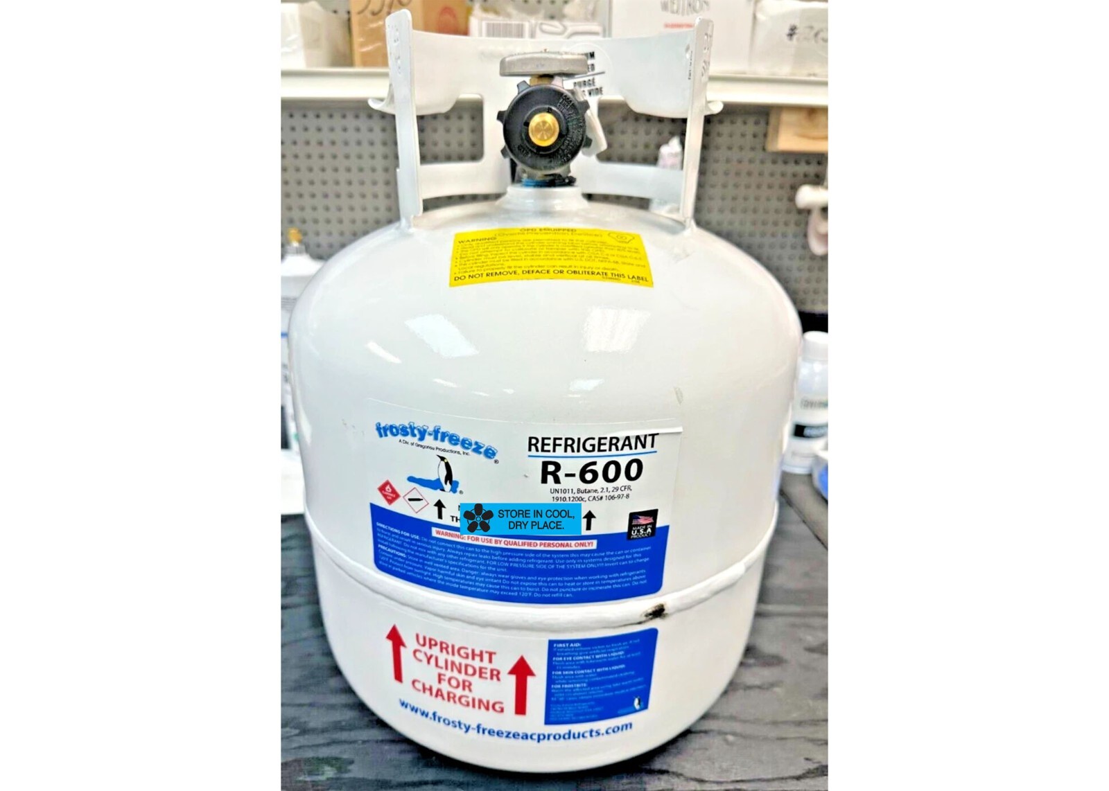 R600a, Isobutane, 7.5 Lb. Can, Factory Sealed, Cylinder, On/Off Valve 1/4"MF