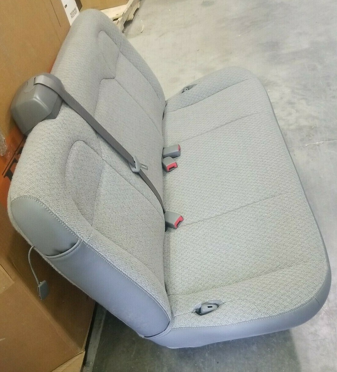 11-20 Chevy Express/GMC Savana Van 2nd/3rd row 3-passenger Gray Cloth Bench