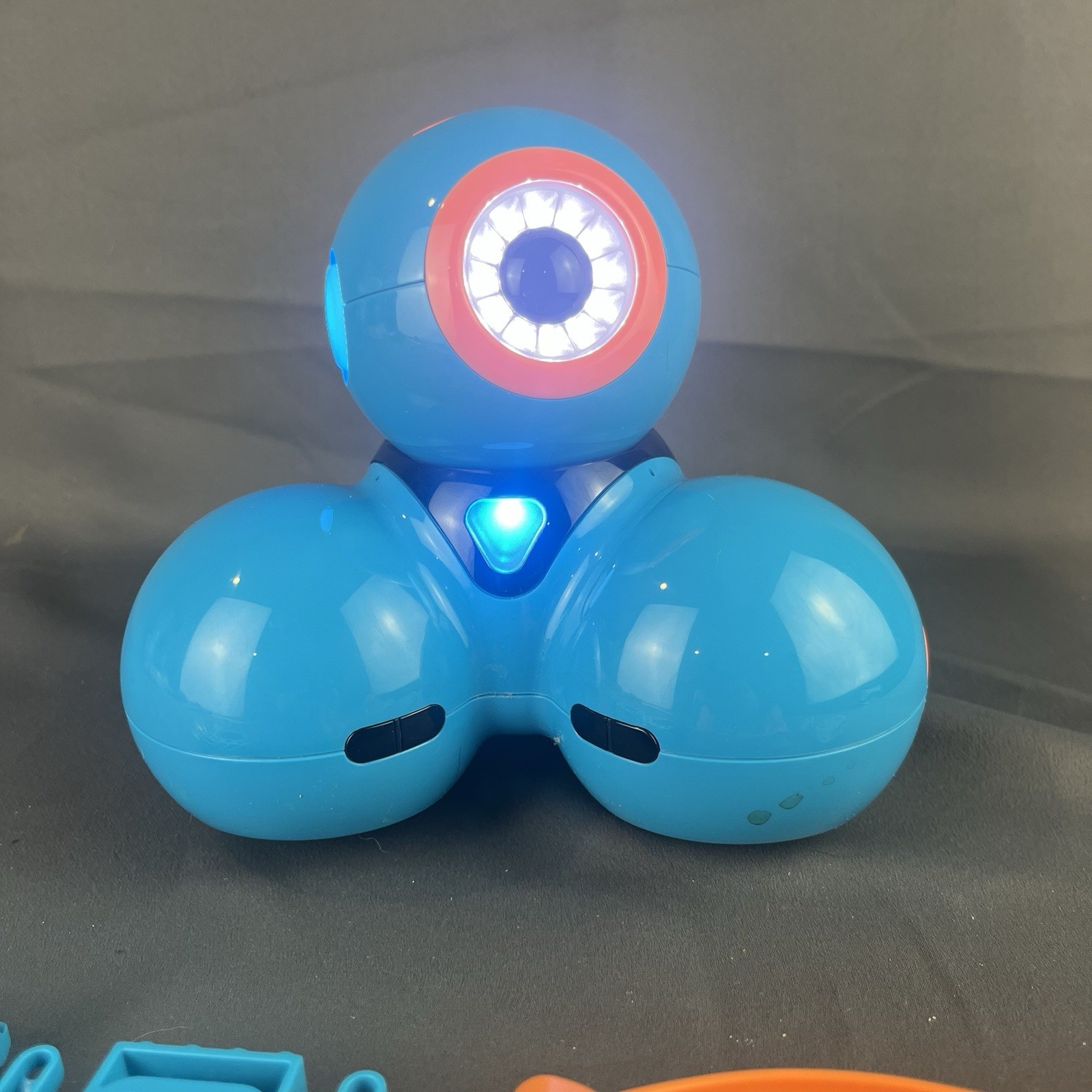 Wonder Workshop DA03 Dash Robot Blue Your Interactive Robotic With Accessories