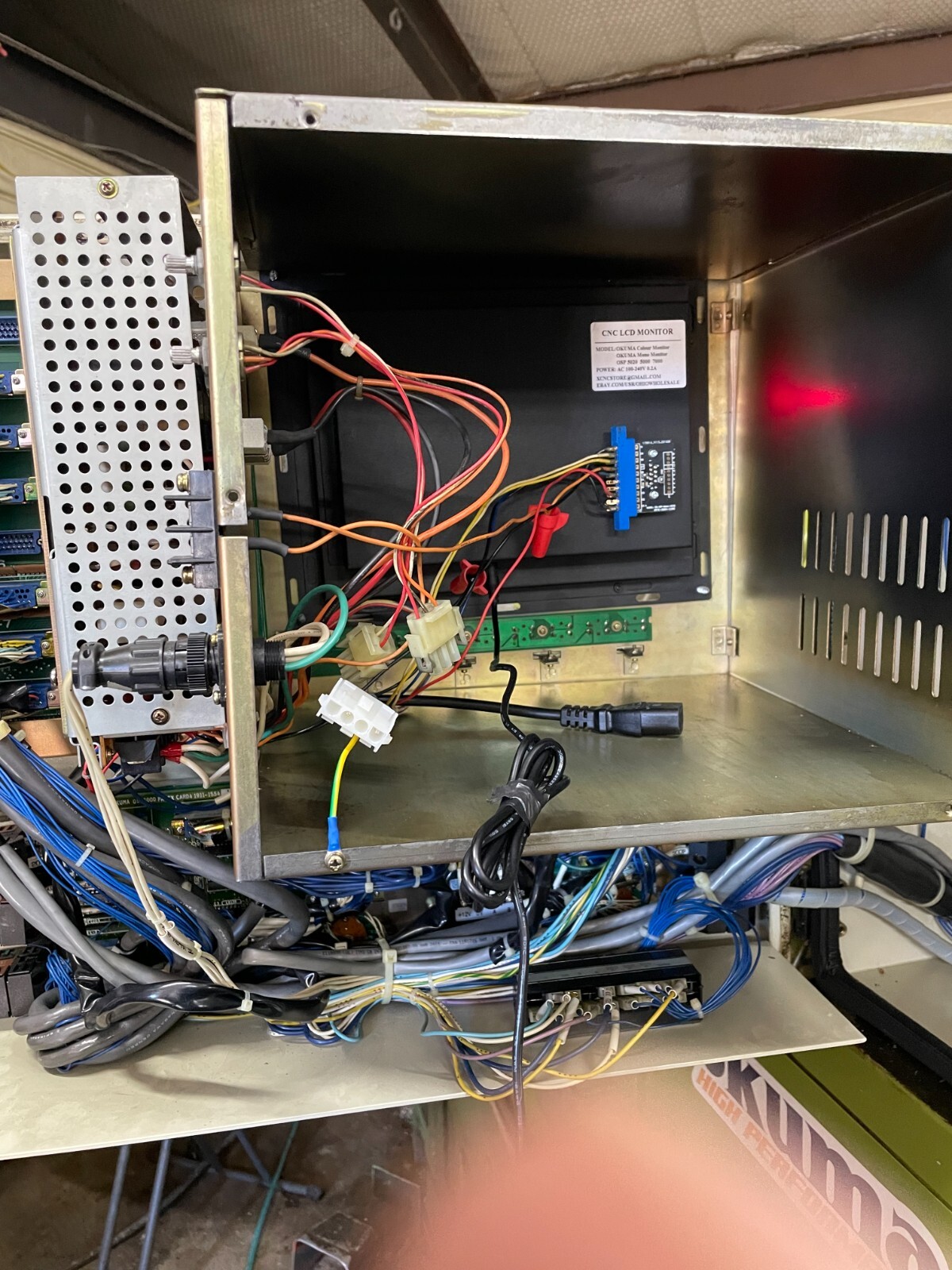 DIRECT REPLACEMENT LCD MONITOT FOR OKUMA OSP5000 OSP5020L PLUG AND PLAY