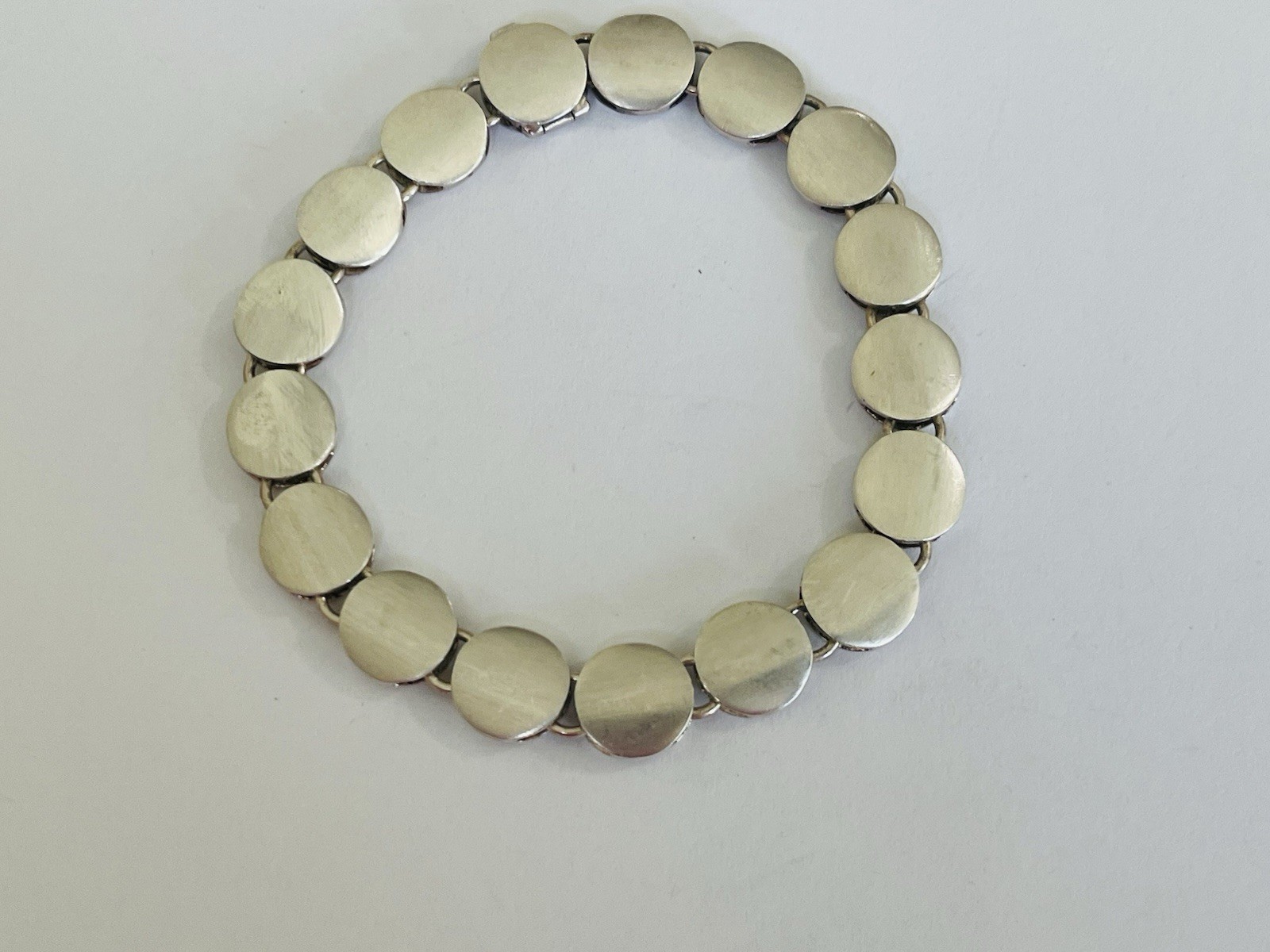 VINTAGE DESIGNER STERLING SILVER BRUSHED DISC MODERNIST LINK BRACELET 43-Grams