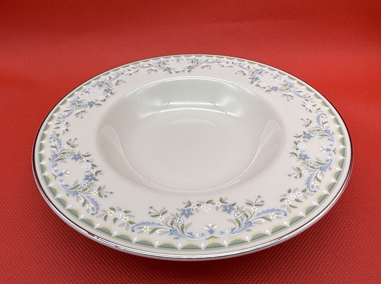 RARE Vintage Pickard China TARA Soup Bowl 8” Diameter Excellent