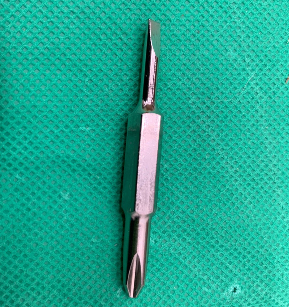 Nest Thermostat Double-Ended Screwdriver - USED