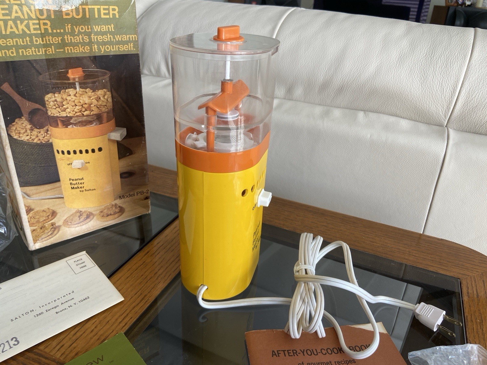 Salton Peanut Butter Maker 1970's Nostalgic Vintage Kitchen Model PB-2 Yellow