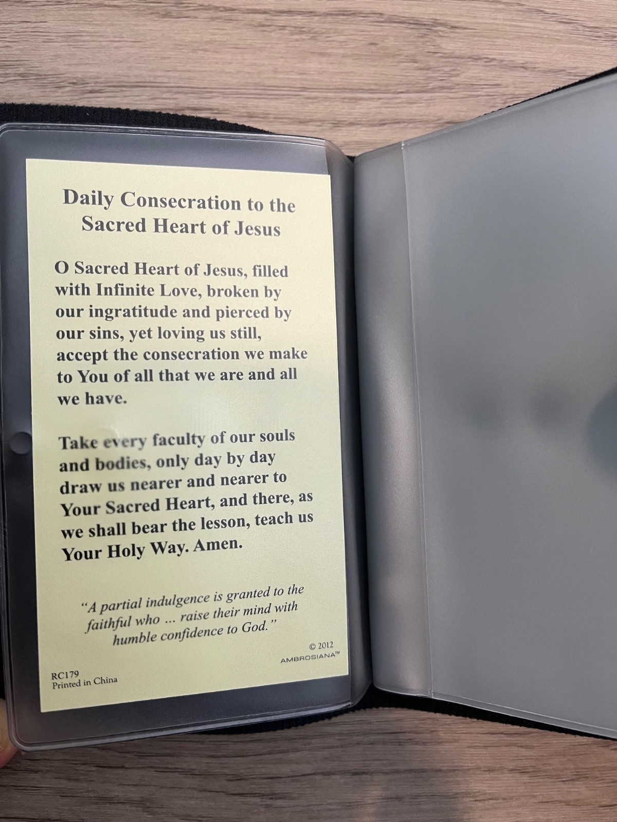 Holy Card holder Folder Black Gold 20 Plastic Sleeves snap close free holy card