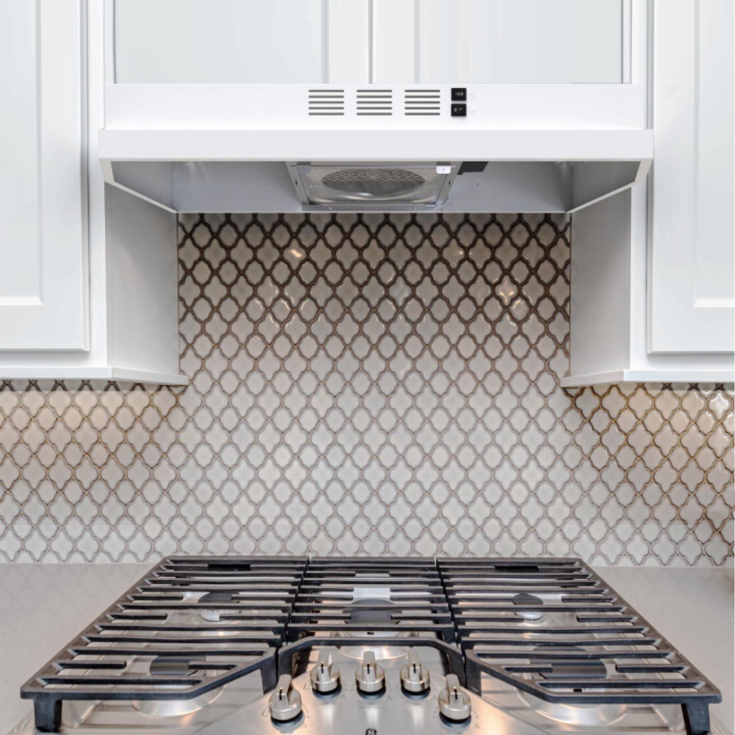 30 inch Under Cabinet Range Hood 230CFM Ducted/Ductless White Painted w/LED New