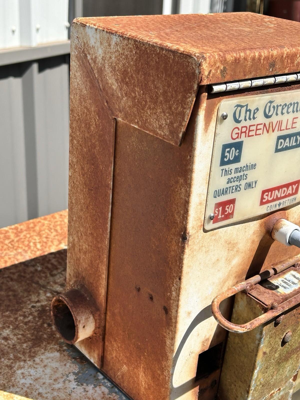 newspaper vending machine The Greenville News, Upstate South Carolina, Can Ship