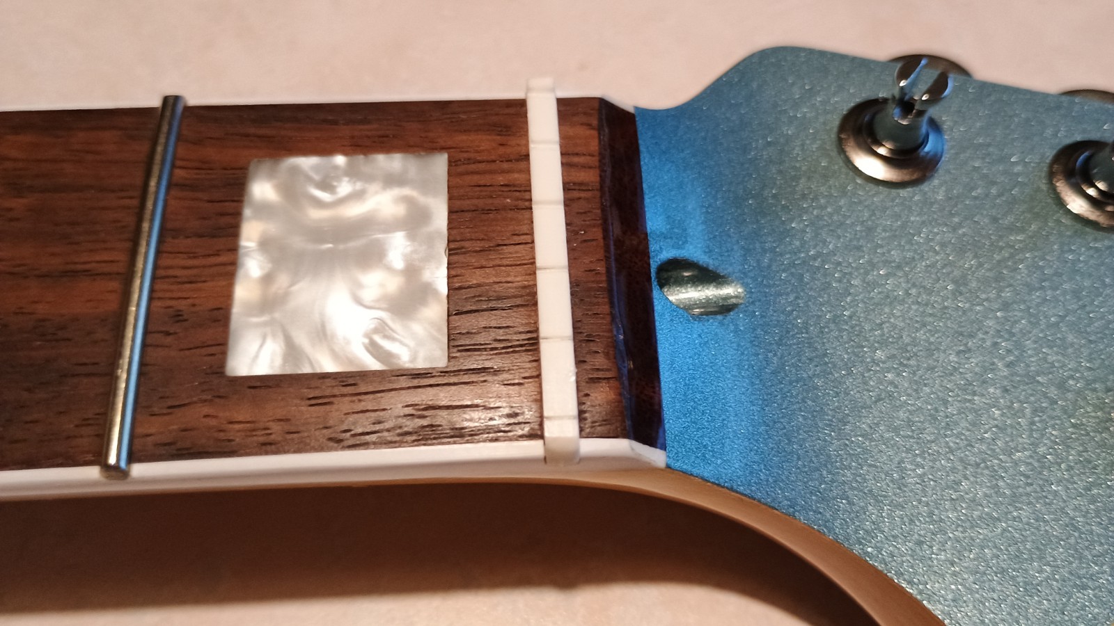 FENDER Squier Paranormal Troublemaker Telecaster Deluxe Neck Laurel Ice Blue