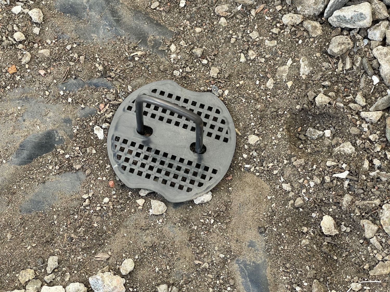 Sandbaggy Landscape Staples Gasket (*Staples Sold Separately)