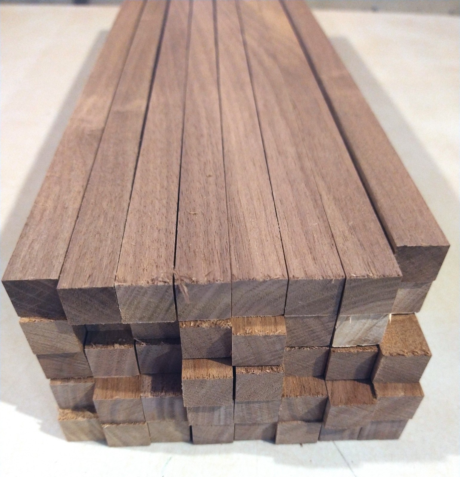 1/2" x 1/2" x 16" - 40 BLACK WALNUT Square Wood Dowels DIY Models Doll House S4S