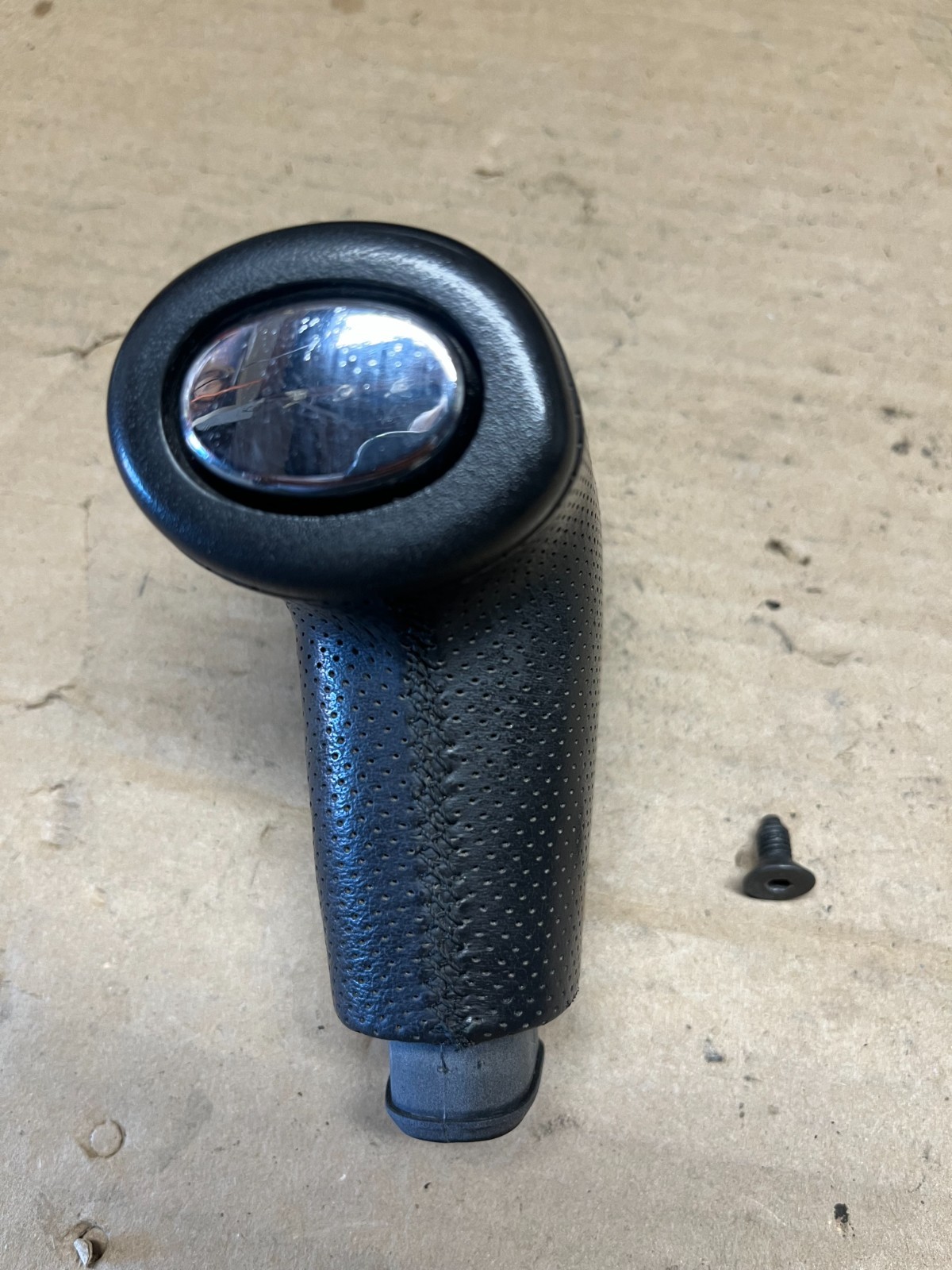 2006-2010 Hummer H3 Gear Shift Shifter Knob Handle Center Console Selector