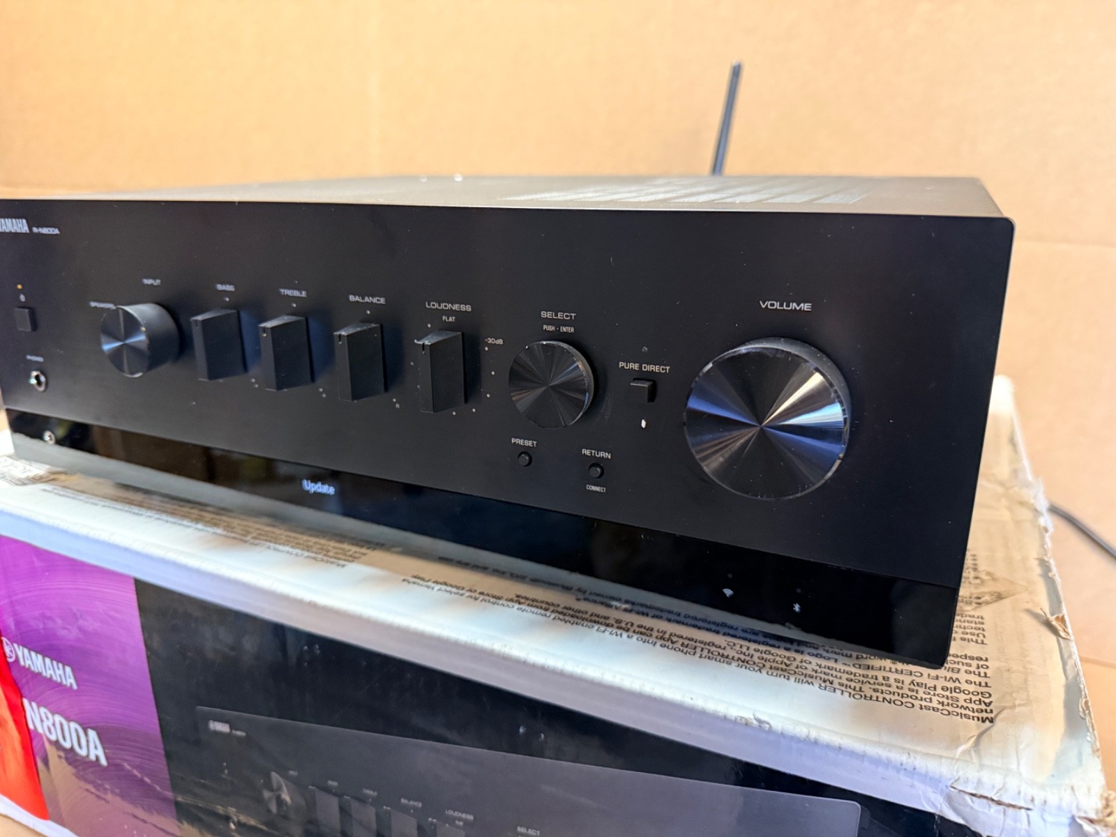 Yamaha R-N800A Receiver Black for parts or repair *UNTESTED*