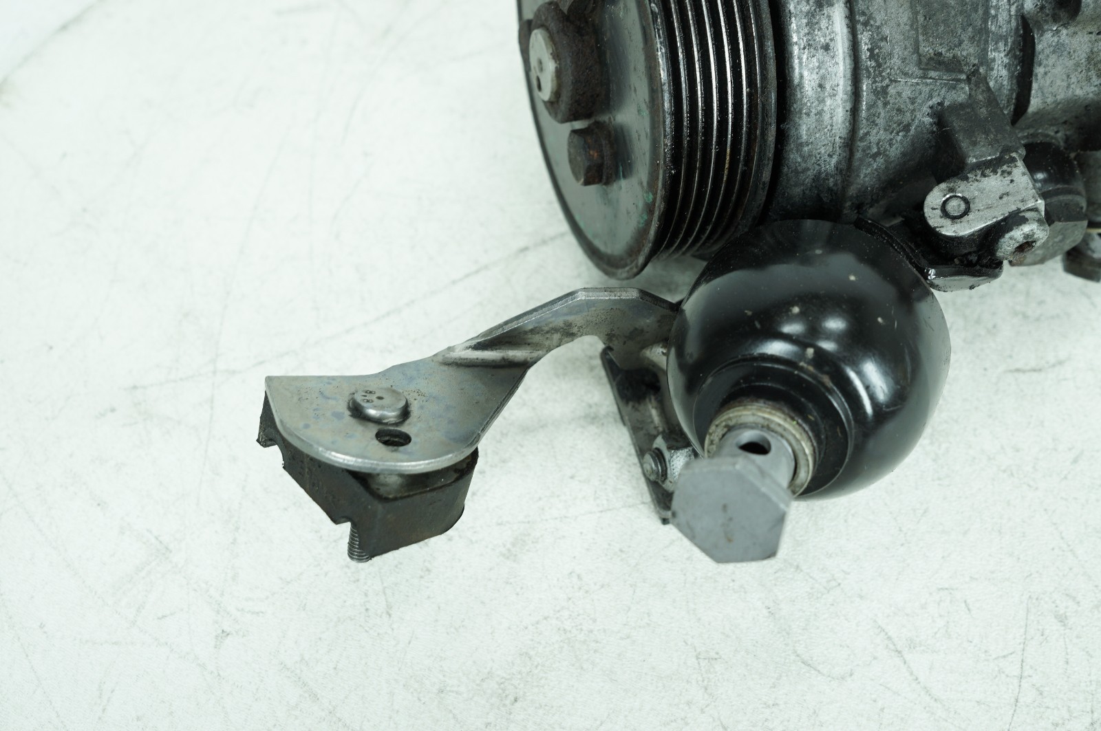 02-06 BMW 745LI 645CI 545I OEM 4.4L Dynamic Power Steering Control Pump 5078