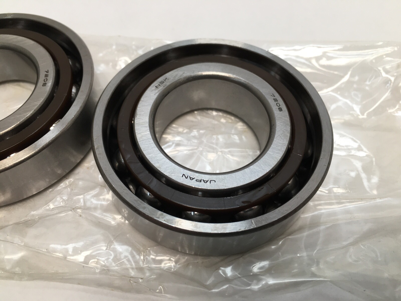 NSK 7206A5TYDUM Angular Bearing 30x62x16 mm 7206A-5TY-DUM Japan 2 pcs