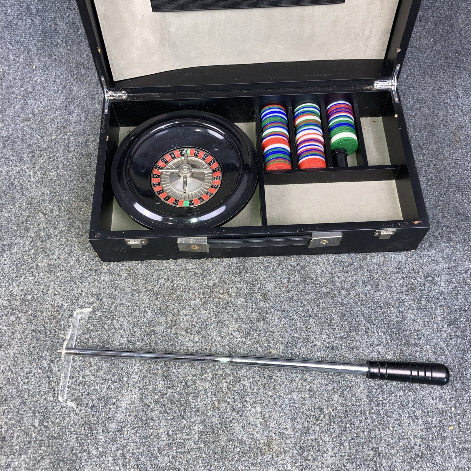 Vintage Casino Roulette Craps Blackjack Game Set in Wooden Case