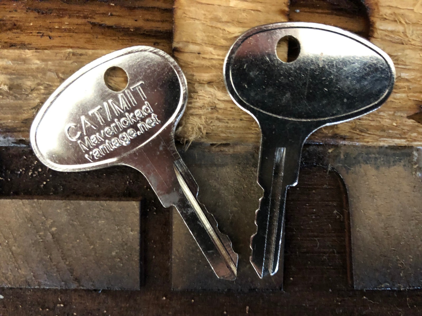 3 keys fits CAT/MIT Forklift key Caterpillar Mitsubishi #123243