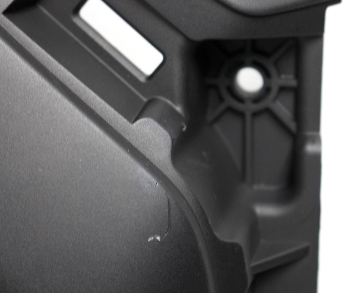 OEM Silverado 2500, 3500 Control Panel & Screen 84746880 - Surface Scratches