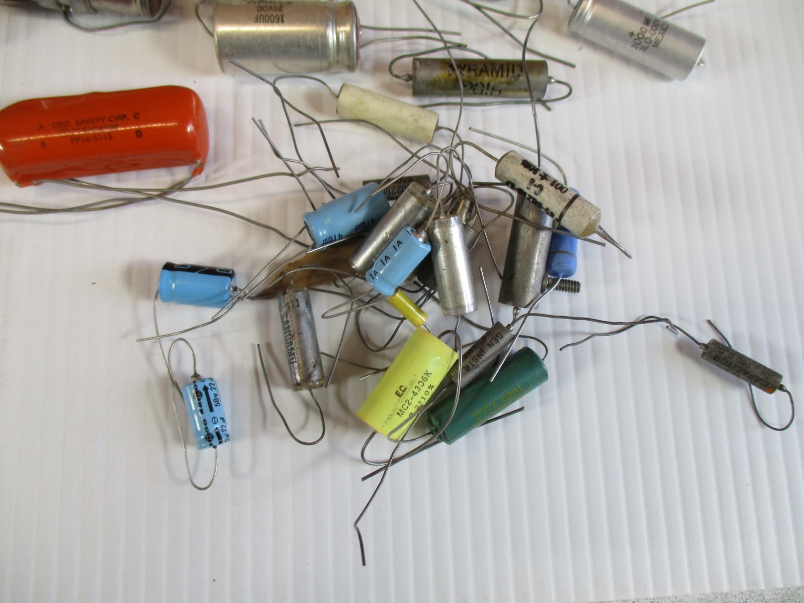 Lot of Vintage Electrolytic Capacitors New Old Stock Lot of 260 Ham Radios