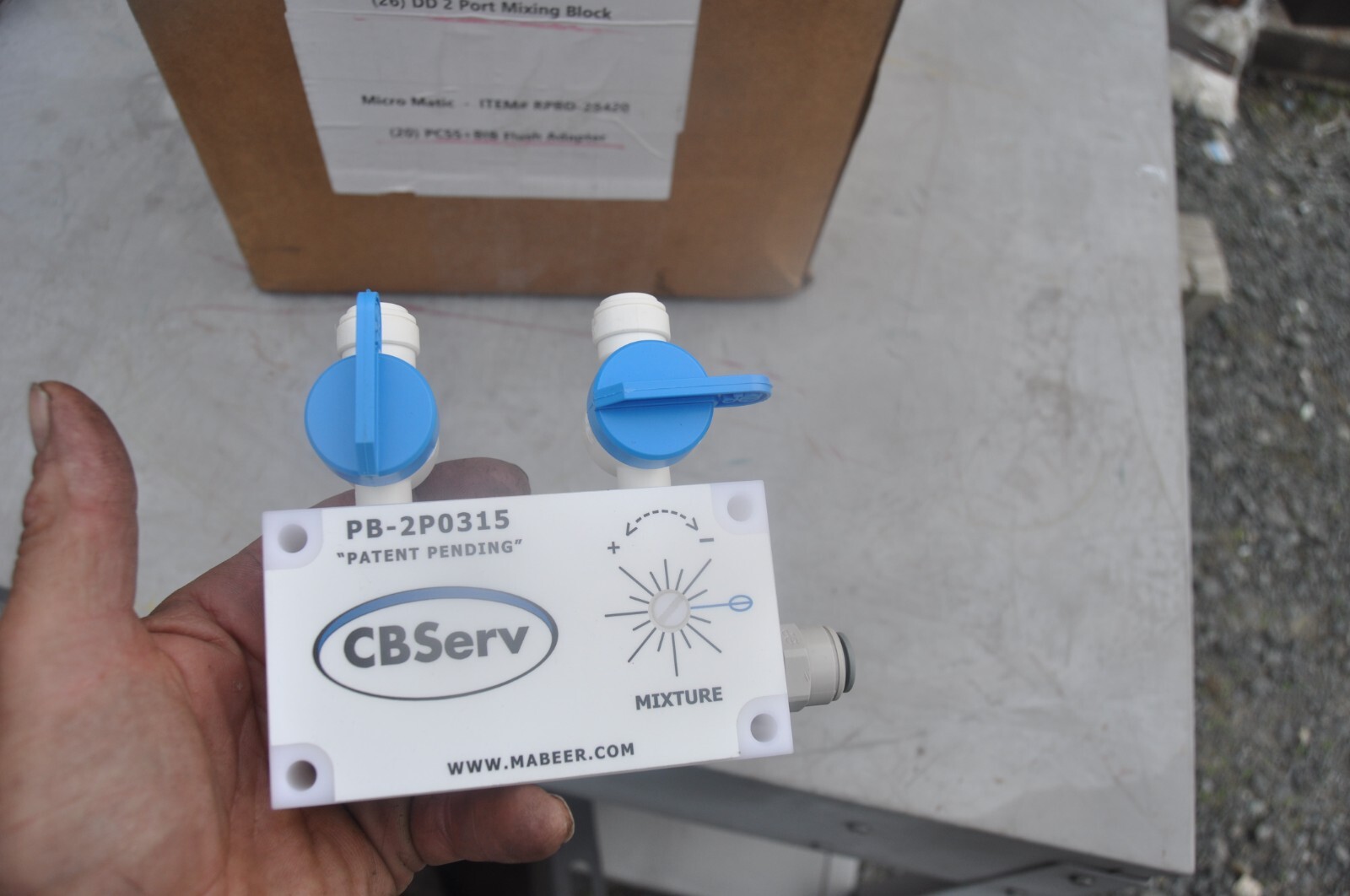 Micro Matic PB-2P0315 DD 2 PORT MIXING BLOCK CBSERV MABEER NEW