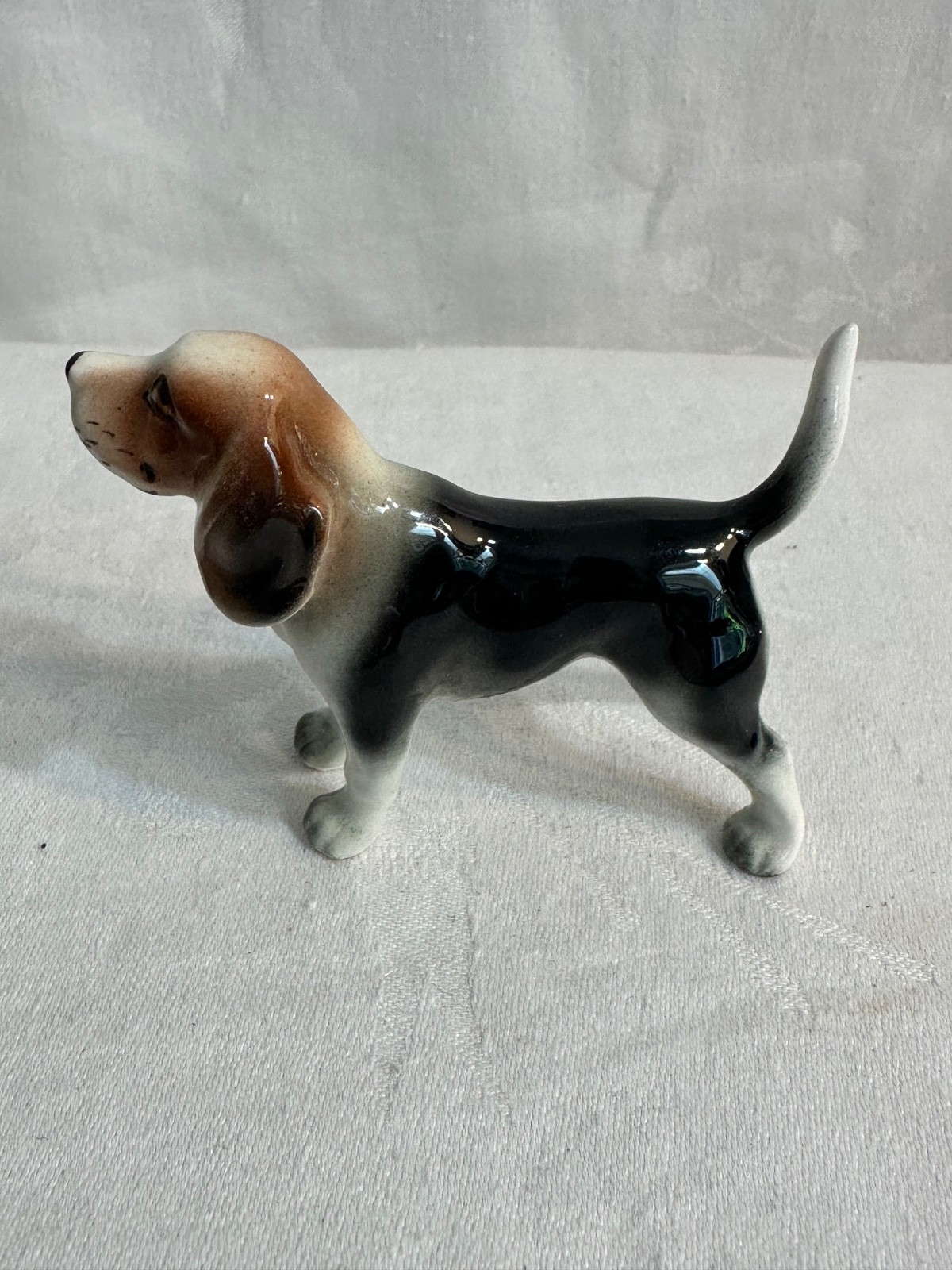 vintage 2 in japanese porcelain beagle figurine