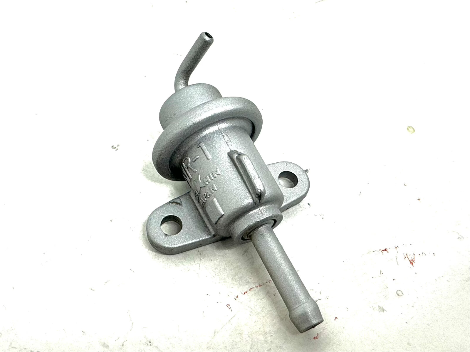 92-95 Honda Civic 94-01 Integra EM1 Fuel Pressure Regulator FPR SI B16 B18 D16