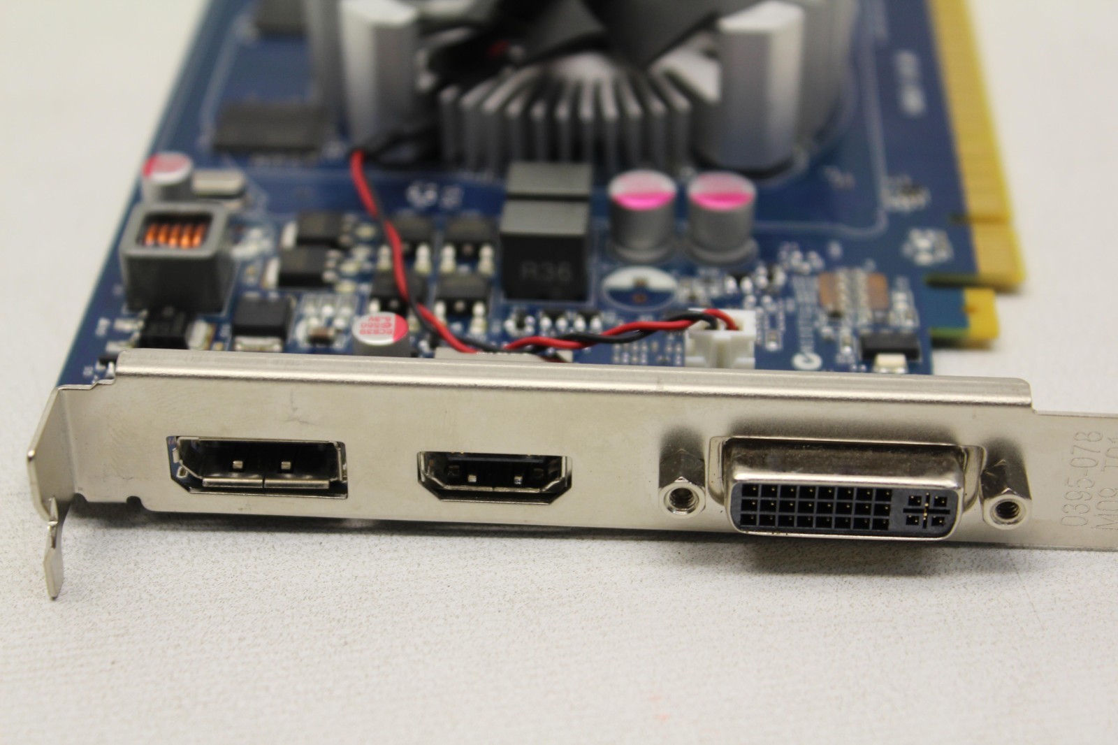 RCDYV DELL Nvidia GeForce GT 640 1 GB GDDR5 PCI Express x16 Desktop Video Card