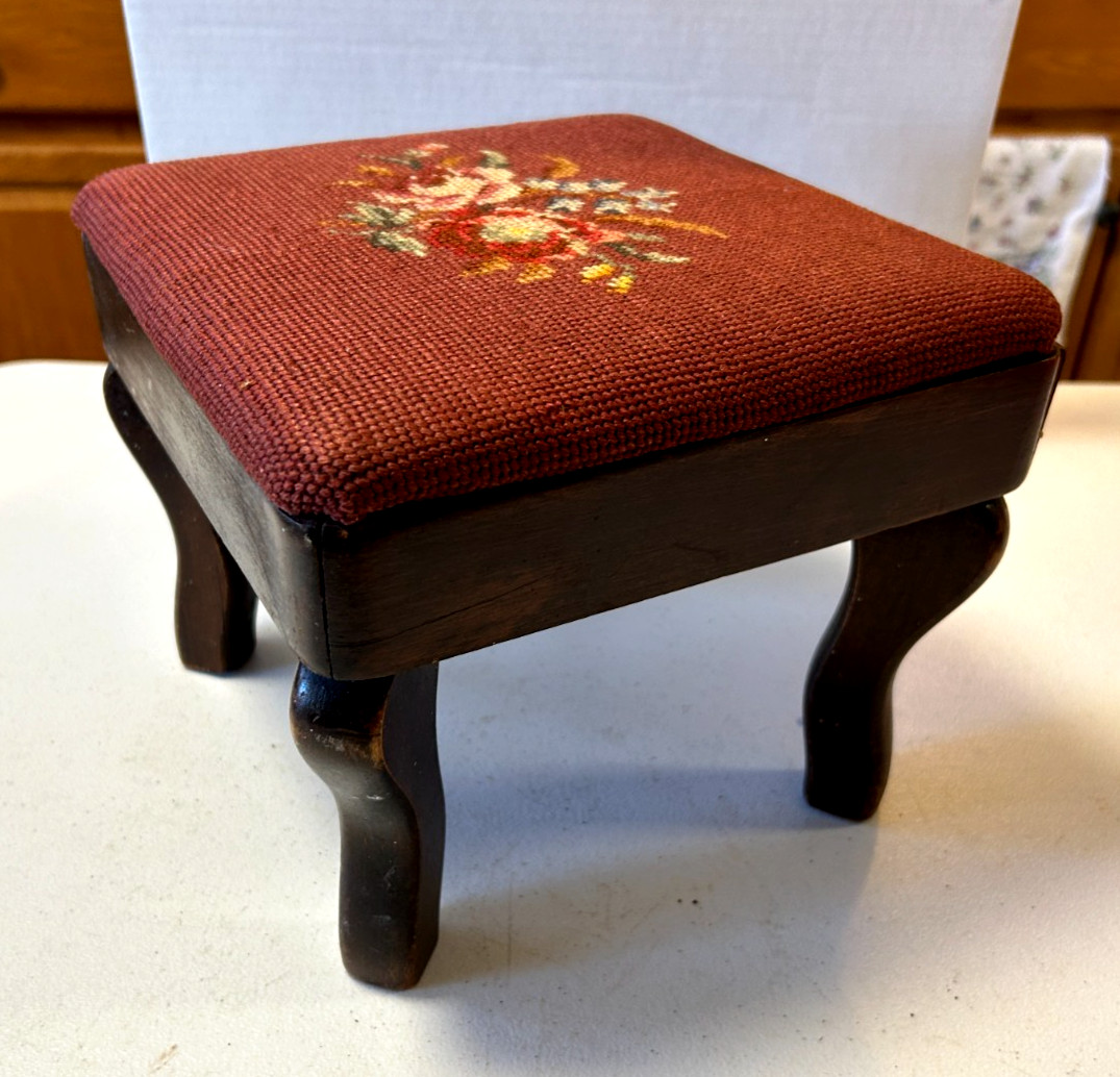 Vintage Footstool Floral Needlepoint Upholstery Victorian Coquette Leg Pad Feet