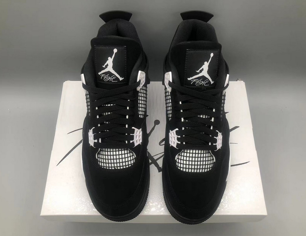 Jordan 4 Retro "White Thunder" Men's Size Mid Top Basketball Shoes