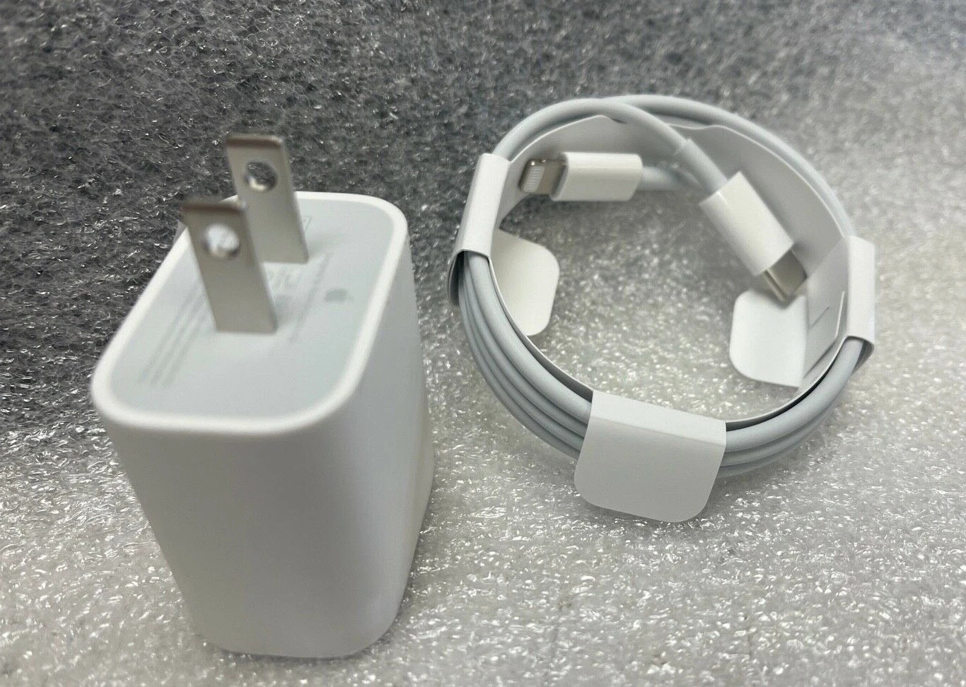 OEM Genuine Apple iPad 20W USB-C Wall Charger Power ADAPTER with U to L 1m NEW