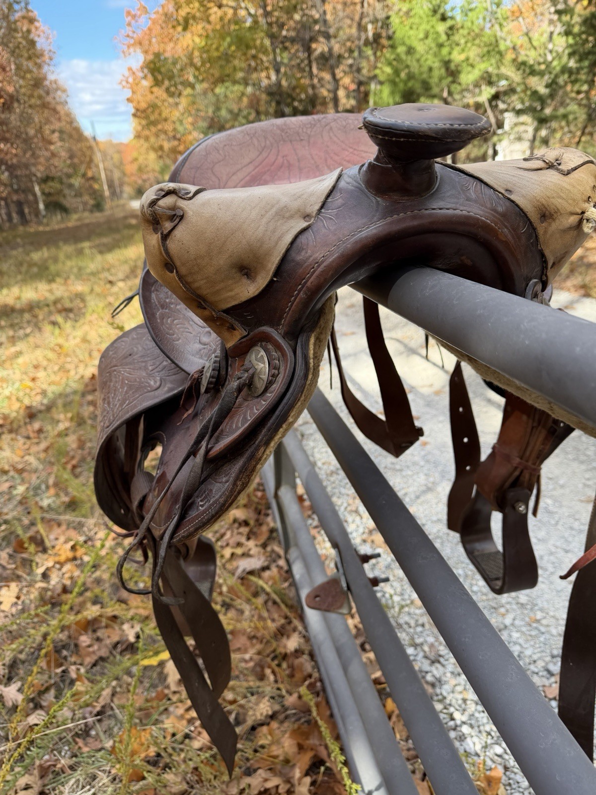 Western Saddle Décor – Rustic Cabin Display – Tooled Leather 15” VERY NICE DECOR