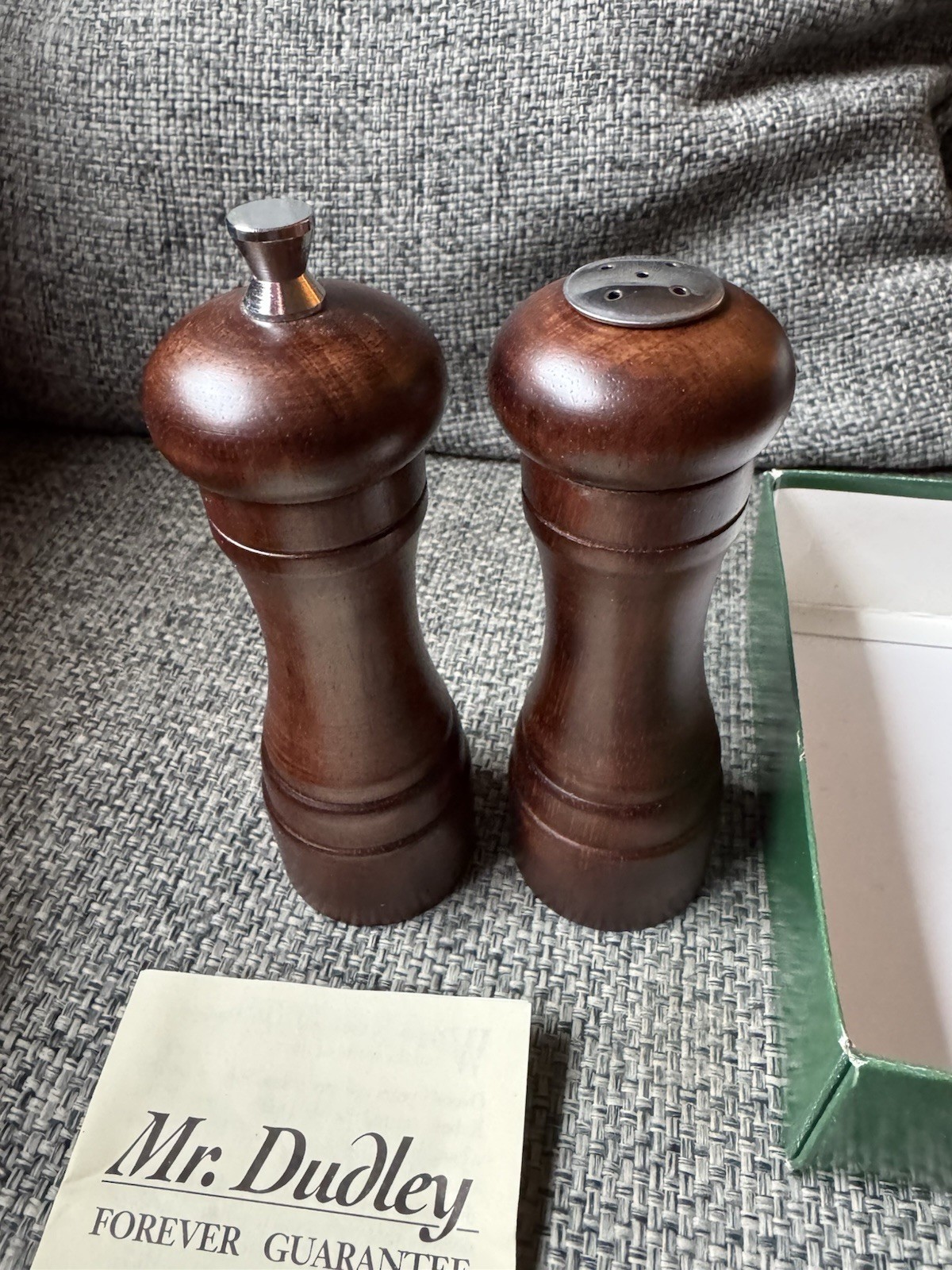 Vintage Mr. Dudley 5.5” Walnut Wood Peppermill & Salt Shaker Set Julian 609 NEW