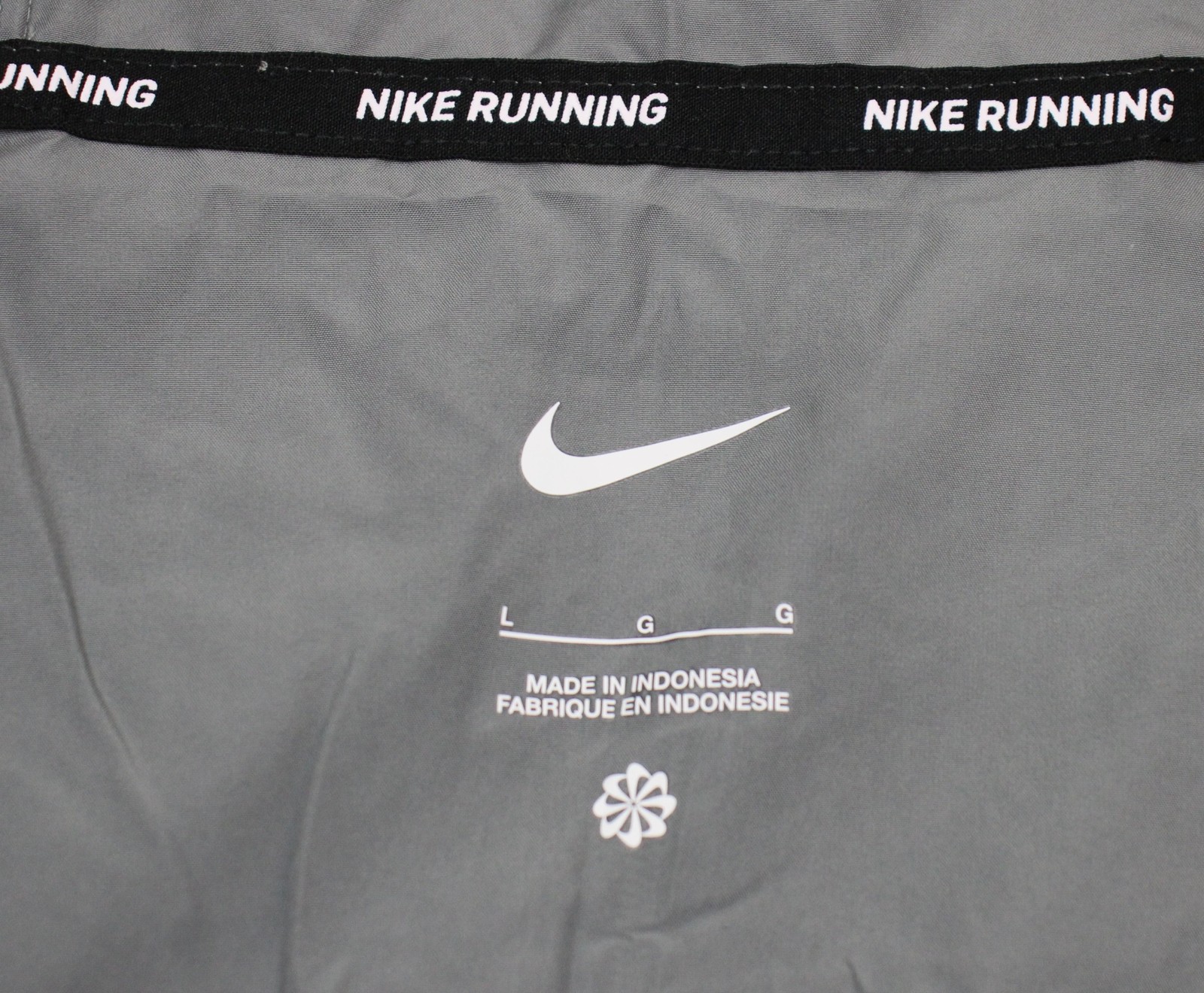 Nike Running Jacket Mens Large Gray Hooded Full Zip Windbreaker DD4746-084