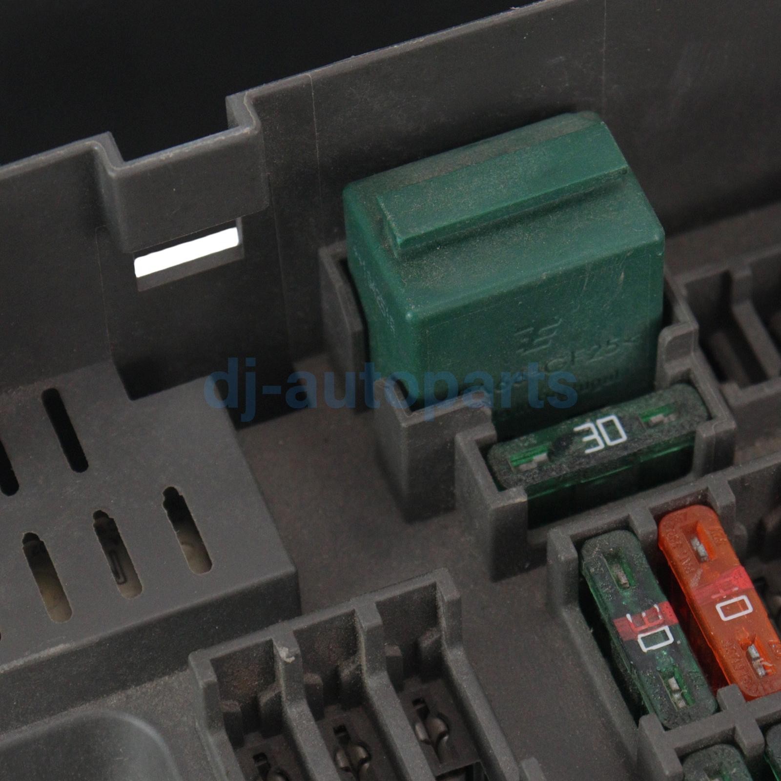 Front Power Distribution Junction Fuse Box 61149145115 For BMW X5 X6 E70 E71 E72